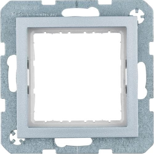 Adaptateur 45 x 45mm pour Berker S.1 / B.3 / B.7 Titanium