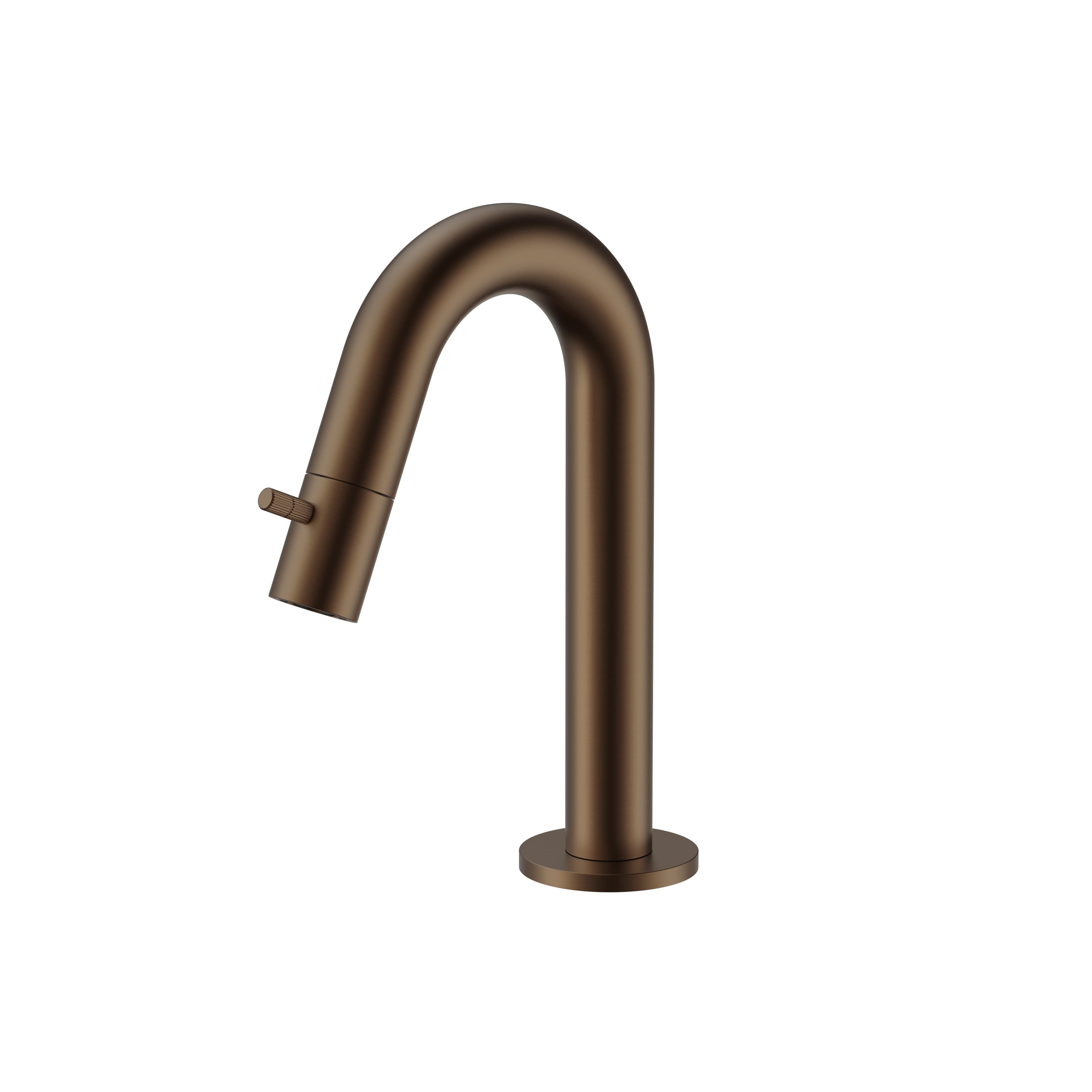 STRIA ROBINET EAU FROIDE – BEC COURBÉ – SANS BONDE – BRUN BRONZÉ (PVD)