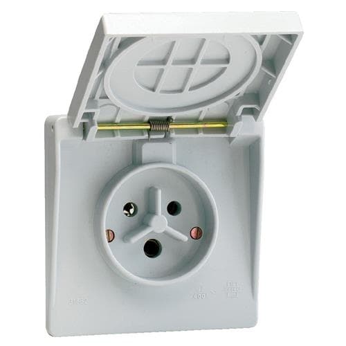 Prise étoile semi - étanche 2 pôles + T 32A IP44