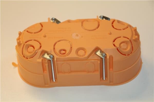 Boîtier pour mur creux double 2 x Ø 68mm, profondeur = 47mm