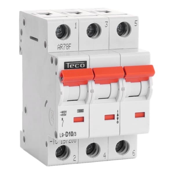 Disjoncteur 3 pôles 10A 10kA courbe D