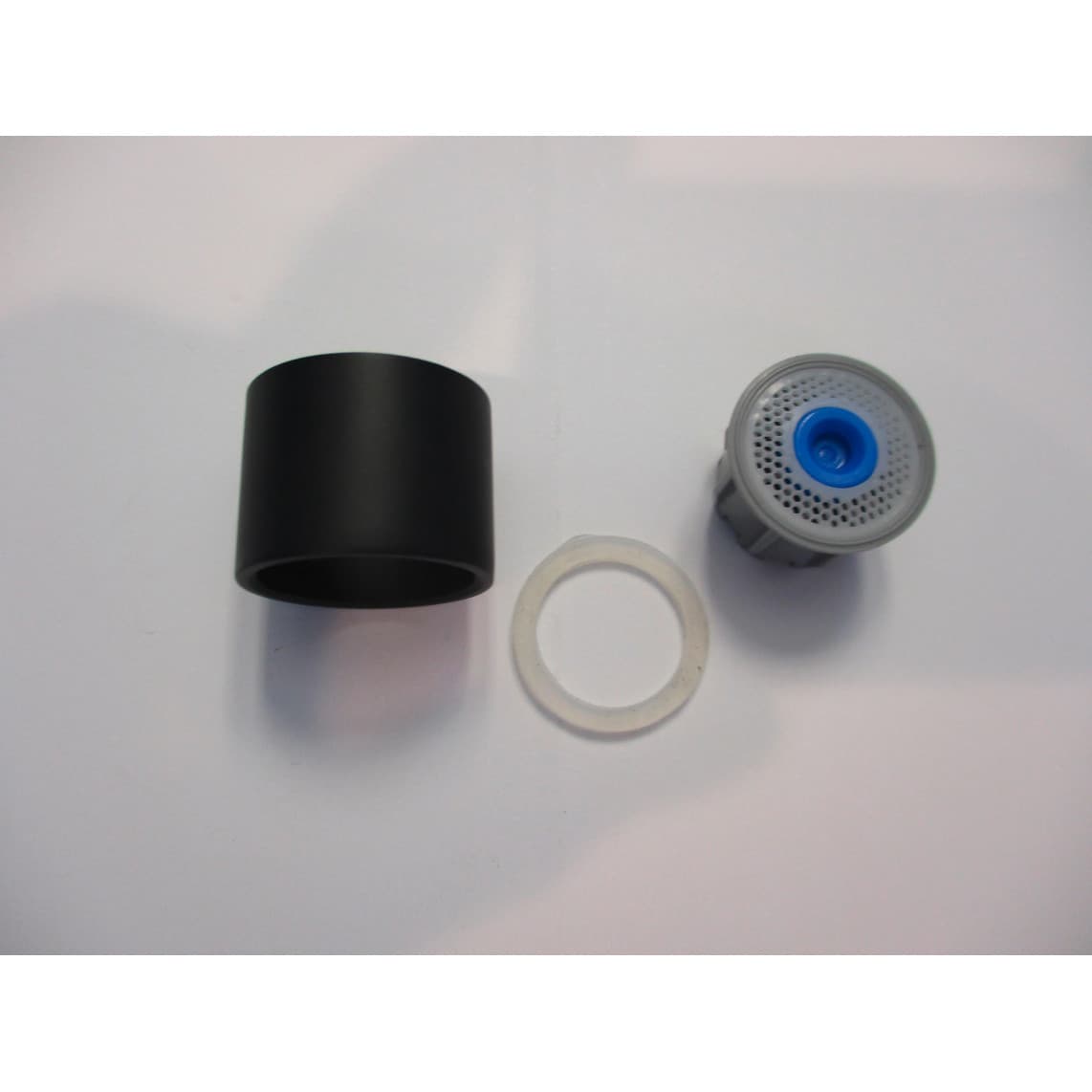 02354 Aérateur anti-goutte avec boîtier, noir mat, M22x1, IG, par ex. pour NI182GABL-LP