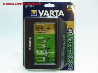 Chargeur universel avec LCD pour piles - 4 x AA ou AAA / C / D ou 1 x 9V + Usb