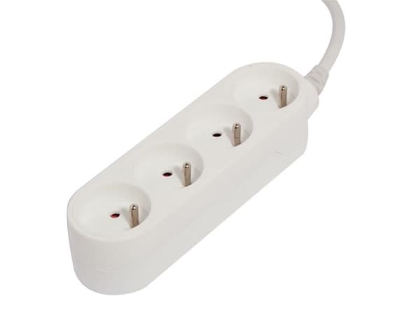 Multiprise 4 x 10 / 16A avec 3m de câble Blanc