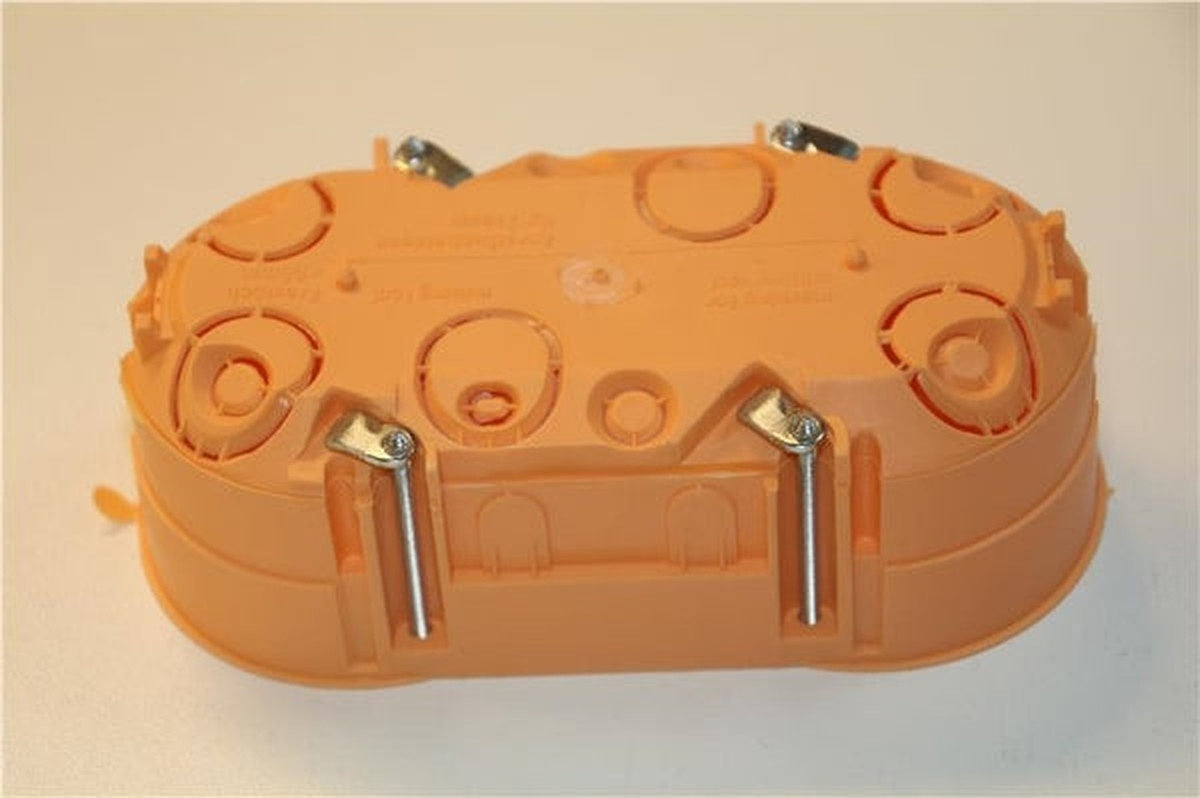 Raccord double pour mur creux 2 x Ø68 mm