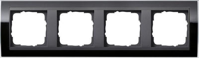 Gira Event Clear Black afwerkingsframes met Antracietzwart tussenframe